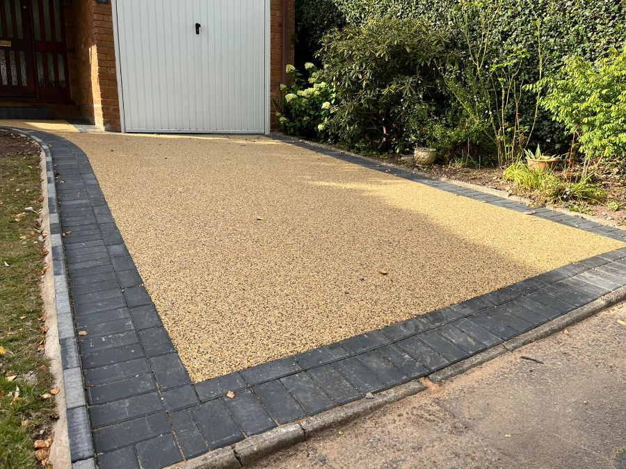 Resin Drive done by Mead Contractors in Norfolk and sufolk